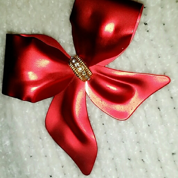 Ruby Bow Pin - Picture 3 of 5